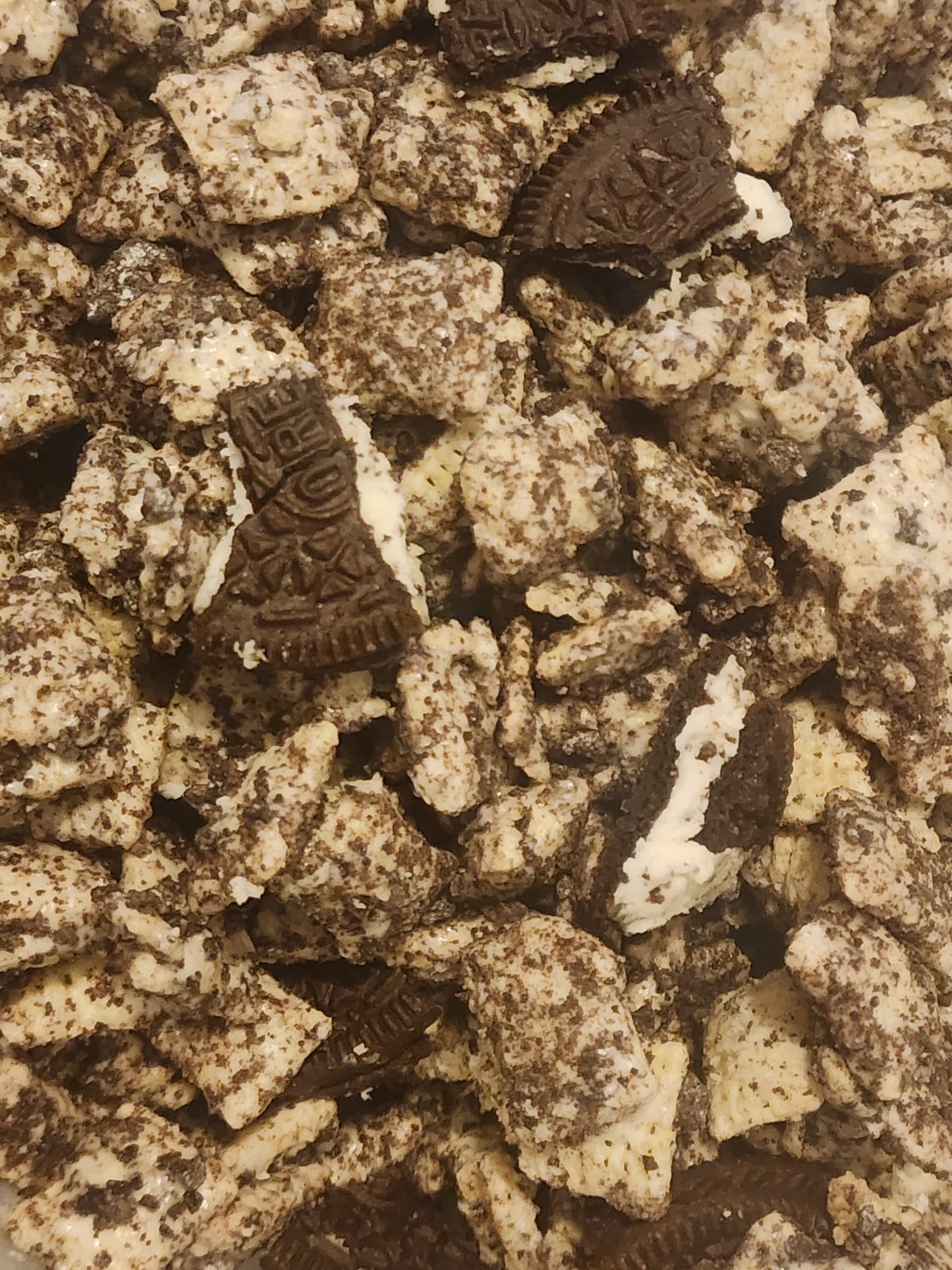 Cookies and cream puppy chow